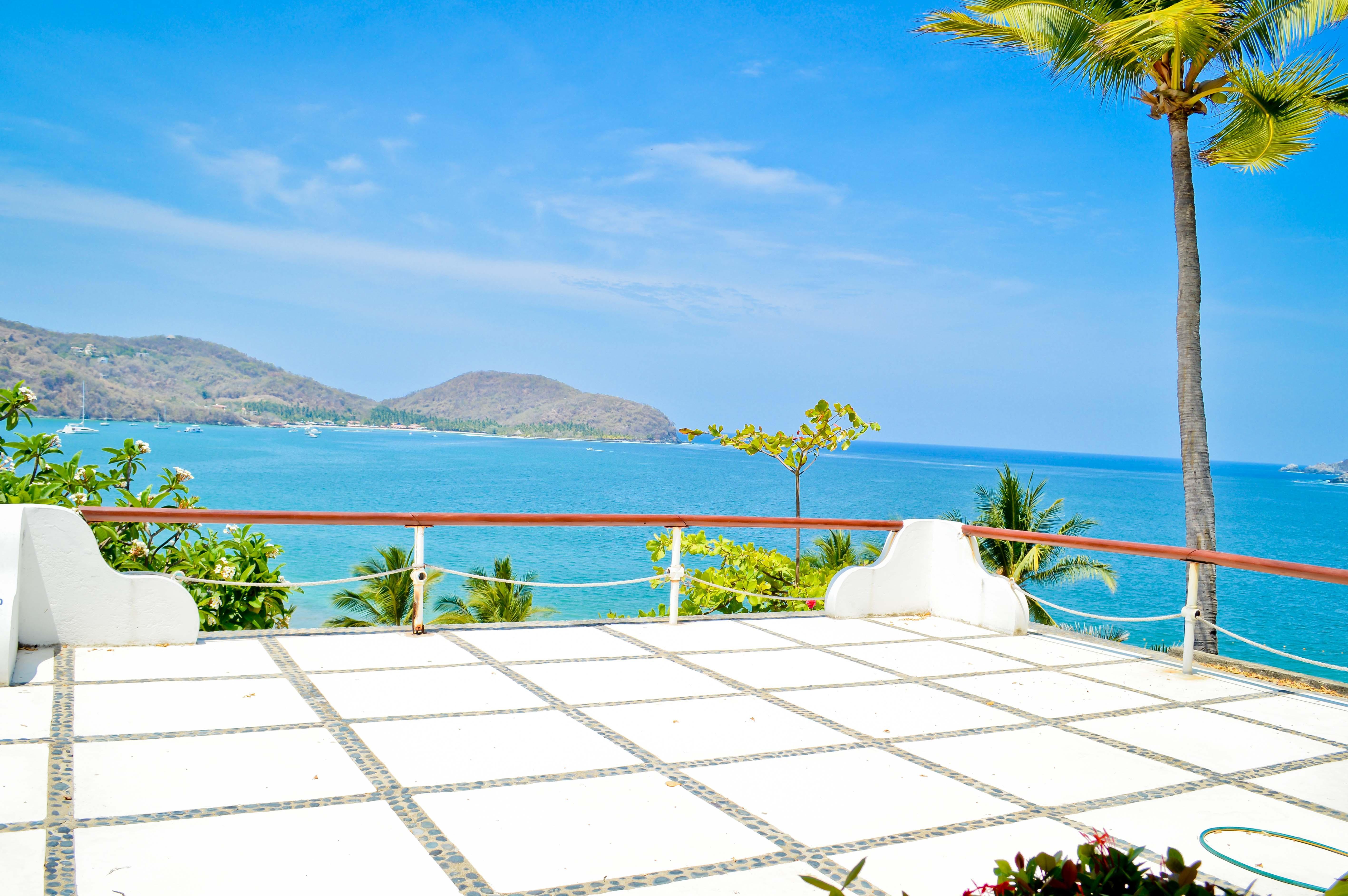 Hotel Catalina Beach Resort Zihuatanejo Exterior photo