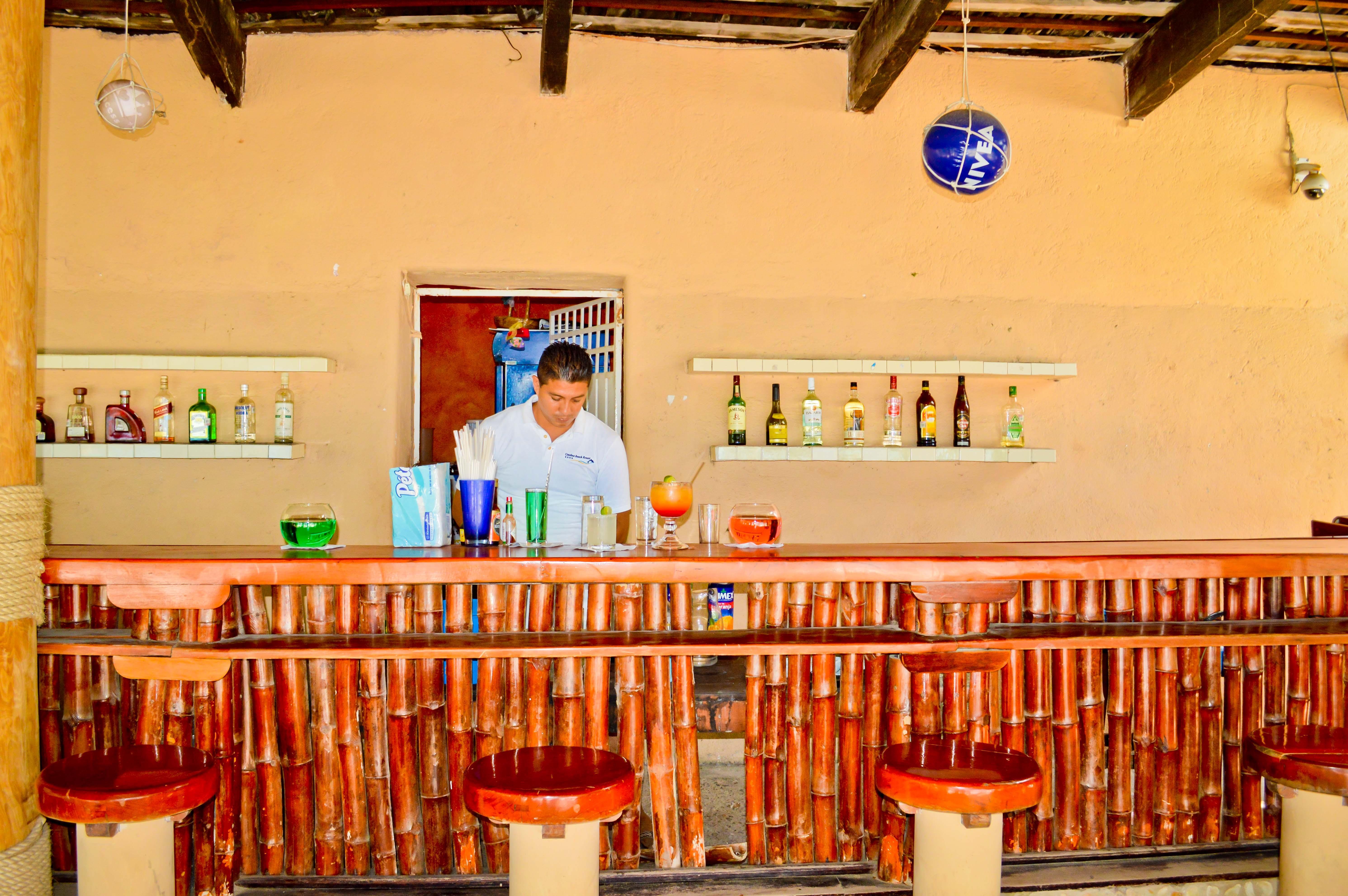 Hotel Catalina Beach Resort Zihuatanejo Exterior photo