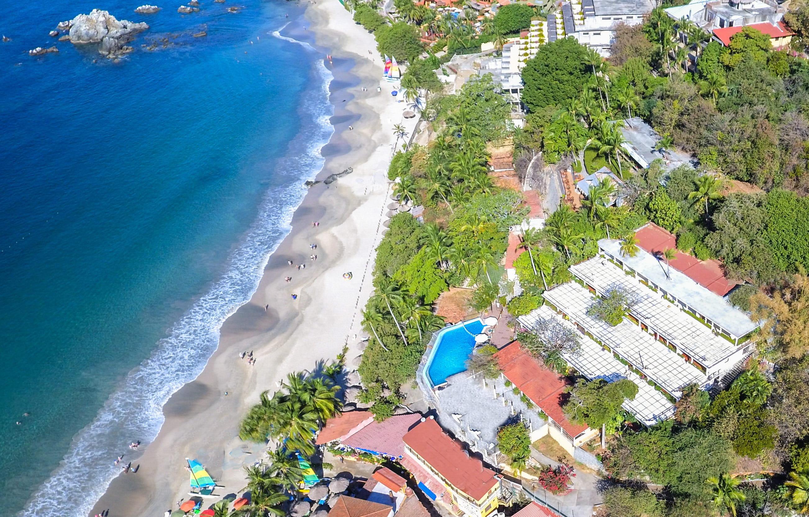 Hotel Catalina Beach Resort Zihuatanejo Exterior photo
