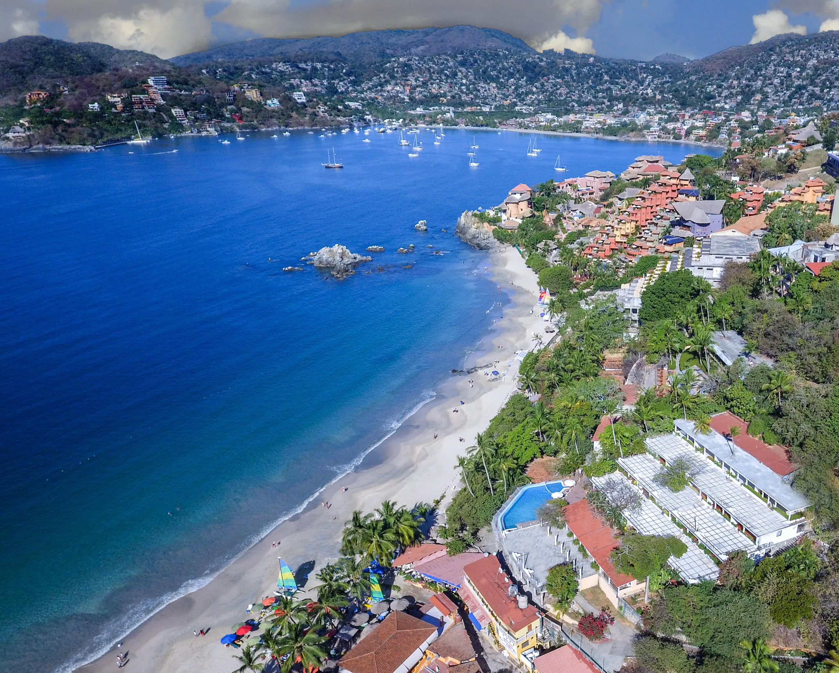 Hotel Catalina Beach Resort Zihuatanejo Exterior photo